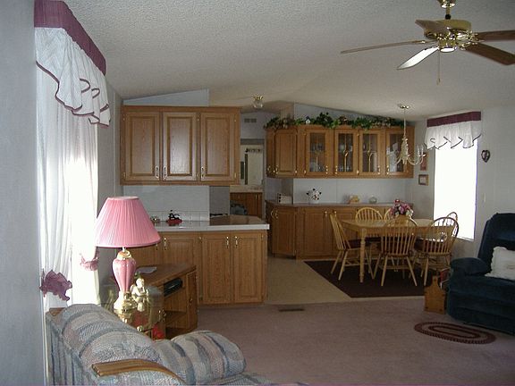 LR in to Kitchen
