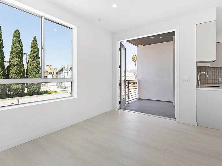 11727 Kiowa Ave — Photo 29