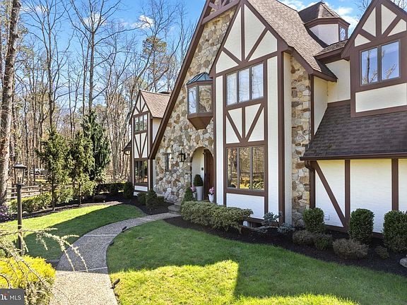 5th image of 65 Stone Mountain Ln