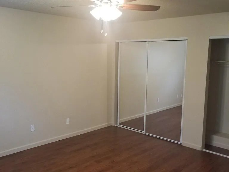 Large master bedroom in the 1x1 Deluxe or 2x1