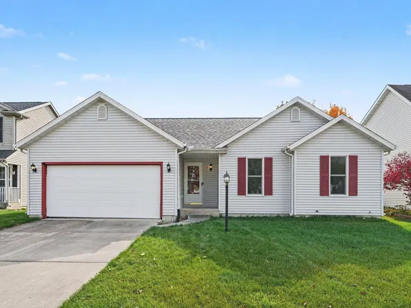 3220 Sandwood Dr, South Bend, IN 46628