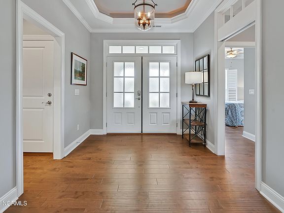 5th image of 8473 Oak Abbey Trail NE