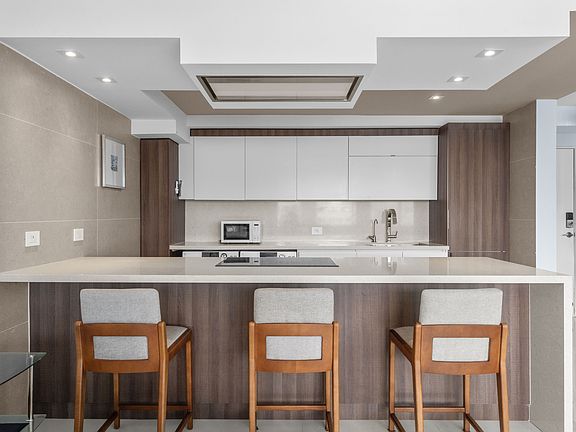 5th image of 1319 Ashford Ave #7B