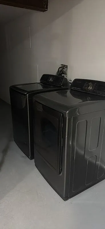 2 bed, 1.0 bath, 3172 sqft, $1,600 — Photo 2