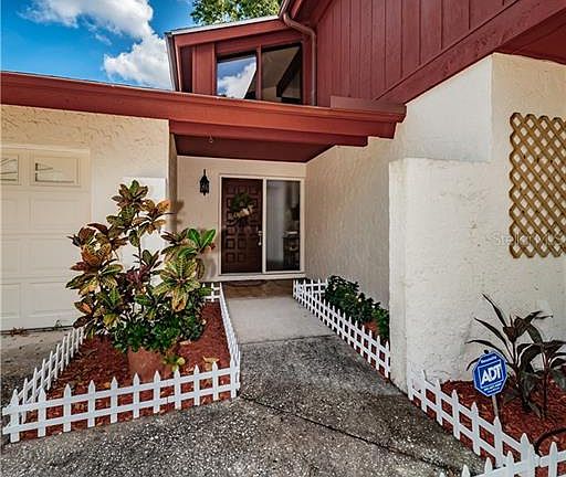 3rd image of 3927 Orchard Hill Cir