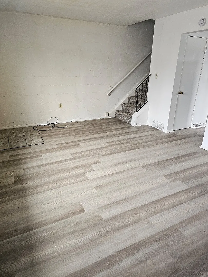 2297 Eastlawn Ave - 2315 — Photo 4