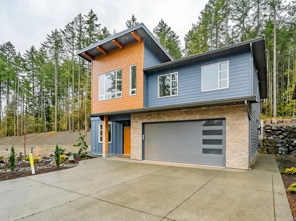 111 Raven Way, Ladysmith, BC V9G 0C2