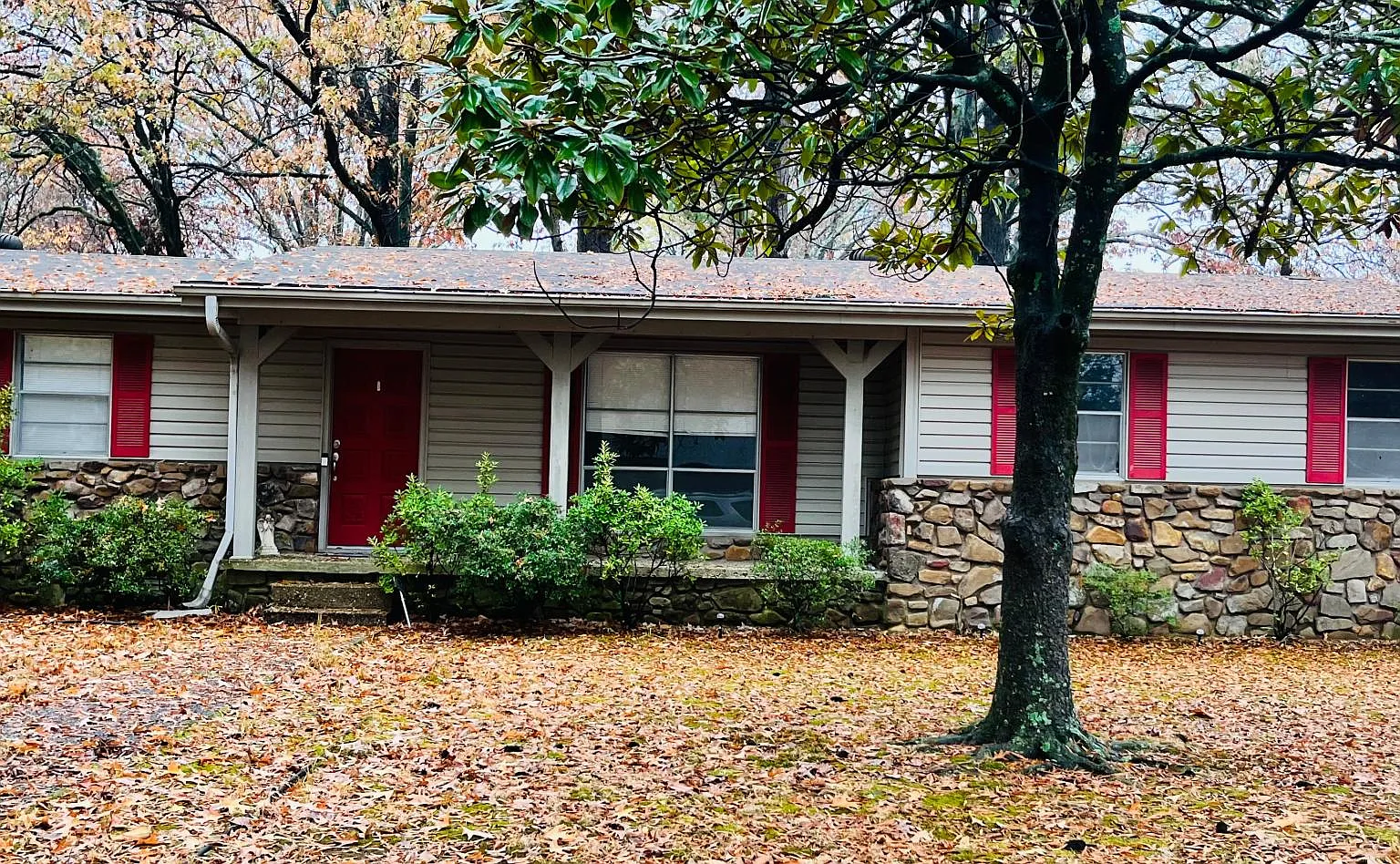 3 bed, 1410 sqft, $1,350 — Photo 2