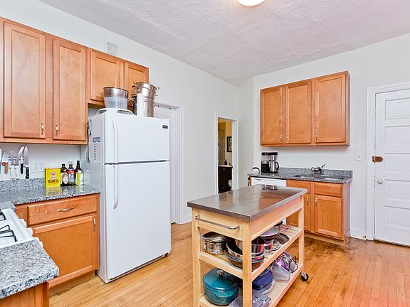 3rd image of 3841 N Bernard St APT 2F