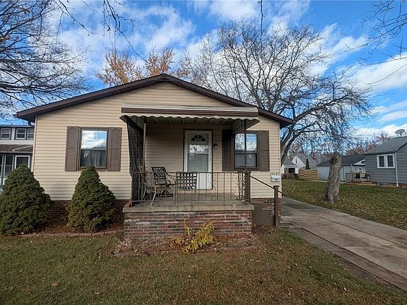 2nd image of 29131 Norman Ave