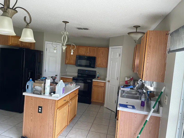 1161 Roan Ct — Photo 10