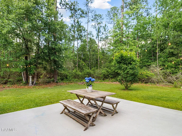 500 Bateleur Way — Photo 20