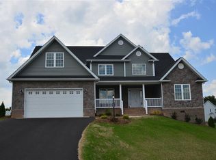 9 Canvas Back Dr, Stuarts Draft, VA 24477