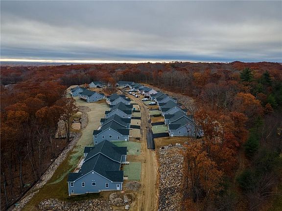 5th image of 27 Julia Way