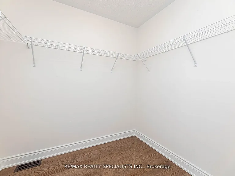 86 Bermondsey Way — Photo 11
