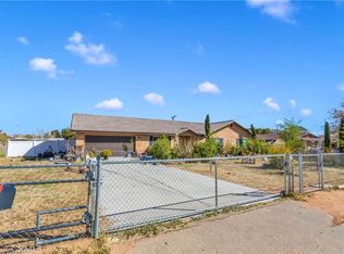 15565 Tonekai Rd, Apple Valley, CA 92307