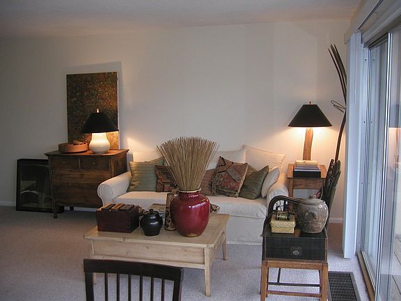 4th image of 4517 Jefferson St APT 8