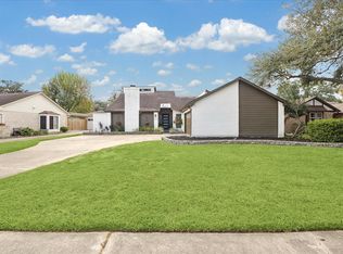 5611 Water Leaf Ln, Houston, TX 77088