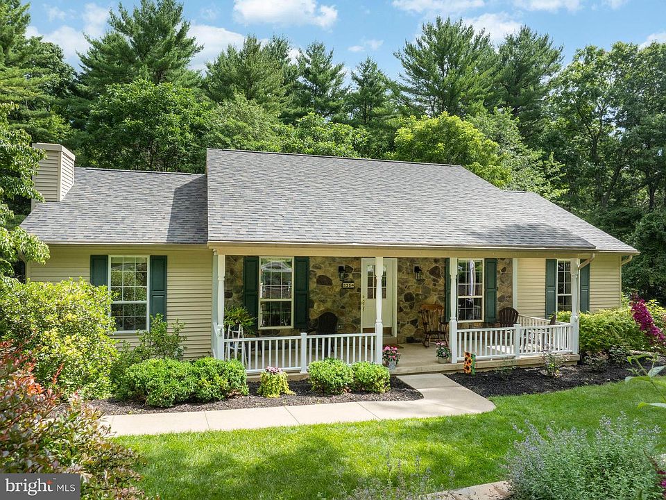 1st image of 35 Coventry Ln