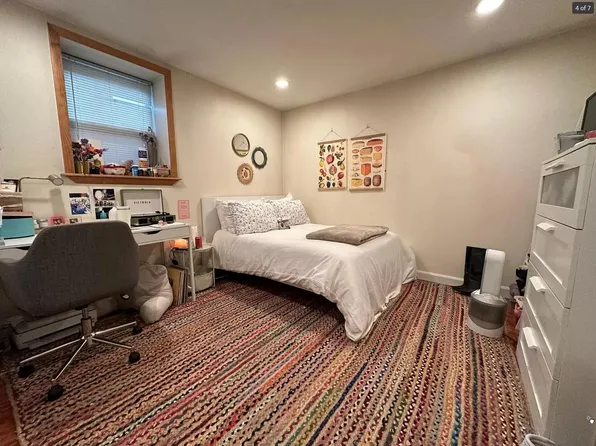 73 Thatcher St, Brookline, MA