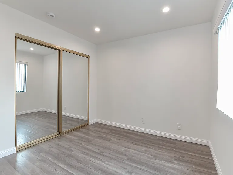 1021 Linden Ave #6 — Photo 17
