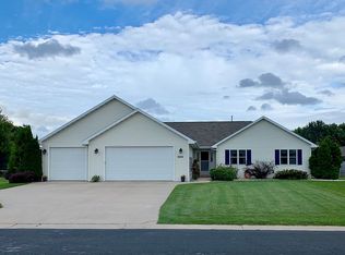 N9590 Hartford Ln, APPLETON, WI 54915