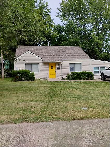 1st image of 7933 Olive St