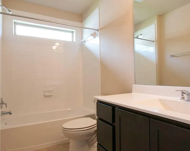 624 Carly Ann Ln — Photo 17