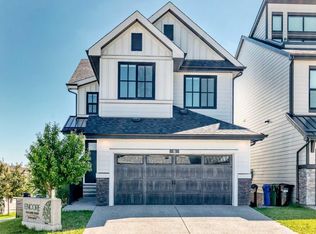 8 W Grove Bay SW, Calgary, AB T3H 0X6