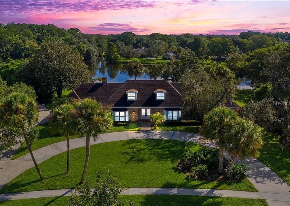 1st image of 304 N Sweetwater Cove Blvd