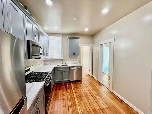 4th image of 225 7th Ave APT 6