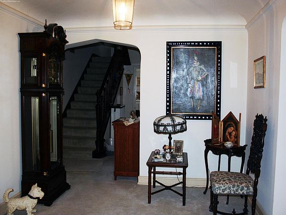 5th image of 1001 Woodlawn Park Dr