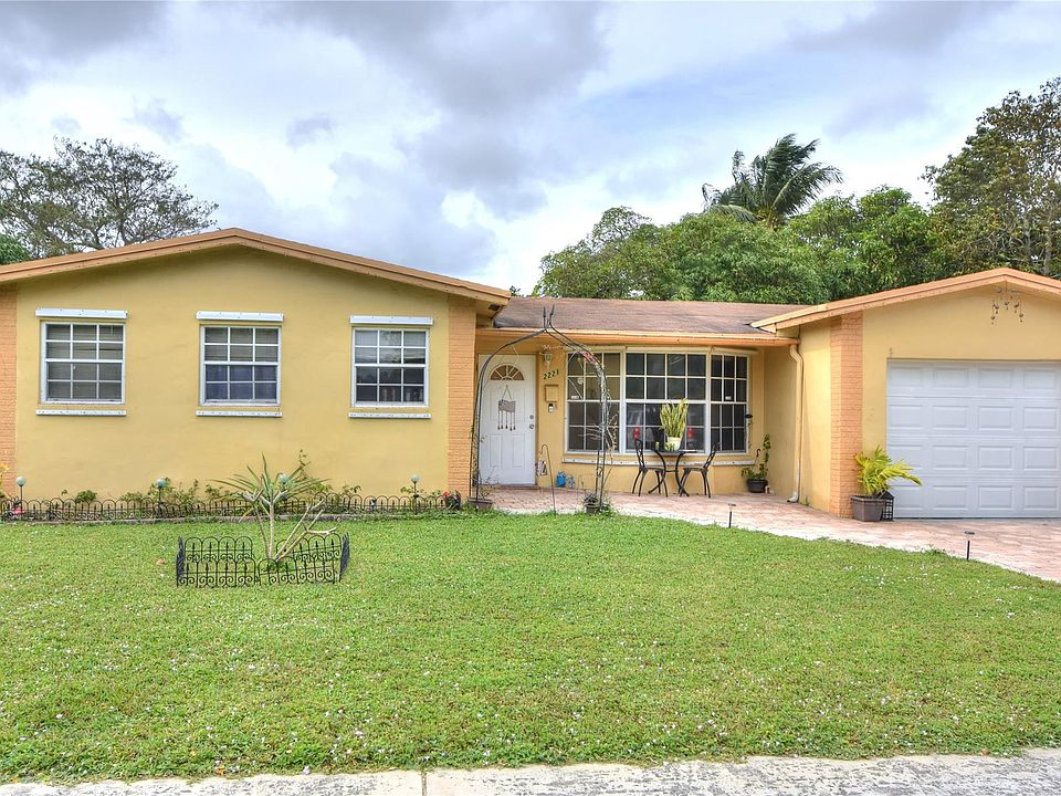 1st image of 2221 NW 46th Avenue