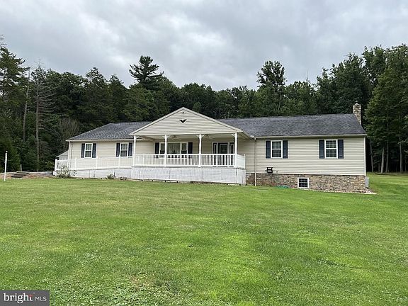 2nd image of 230 Summit Rd