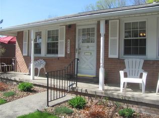 4283 Belmont Dr, Liverpool, NY 13090