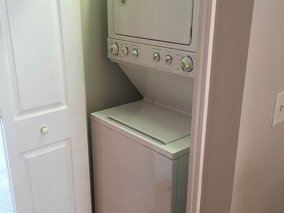 In Unit Washer Dryer