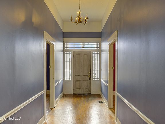 5th image of 1115 Grove St