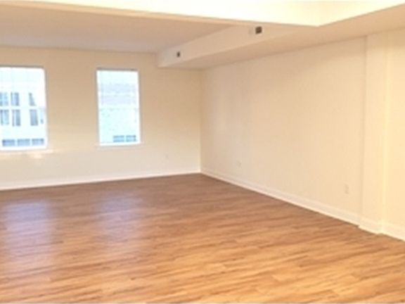4th image of 610 Pony Ln