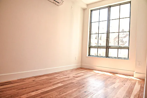 Rented by Lang Realty LLC | media 24