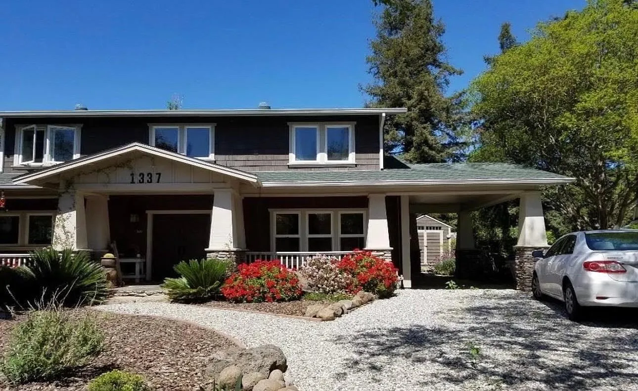 3 bed, 2140 sqft, $3,600 — Photo 1