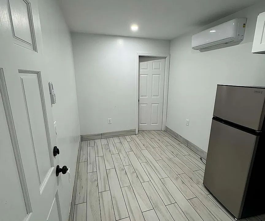 1st image of 311 Grove St #G