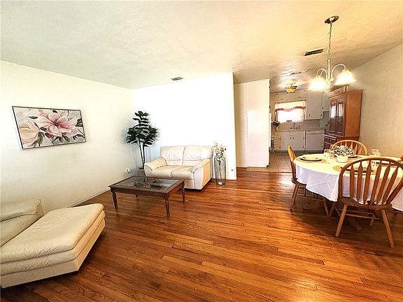 5th image of 1213 Belmeade Dr
