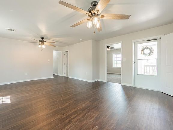 4th image of 107 Leonard Ln