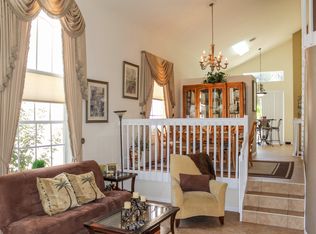 1120 Oakwater Dr, Royal Palm Beach, FL 33411
