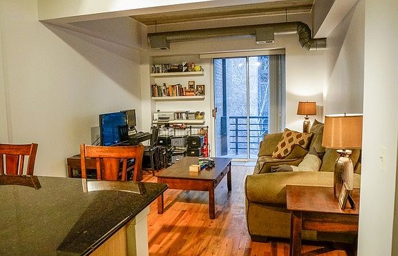 2nd image of 1430 S Michigan Ave APT 302
