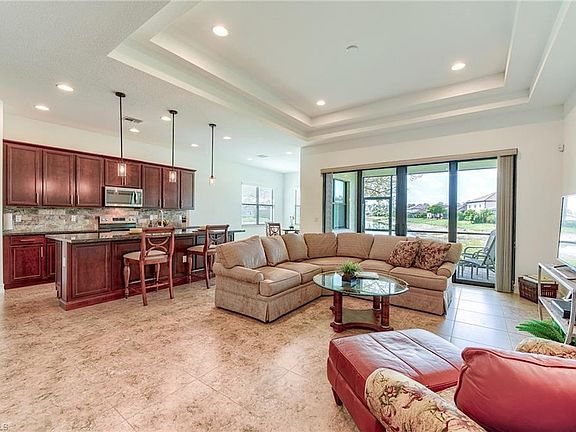 4th image of 9209 Woodhurst DR