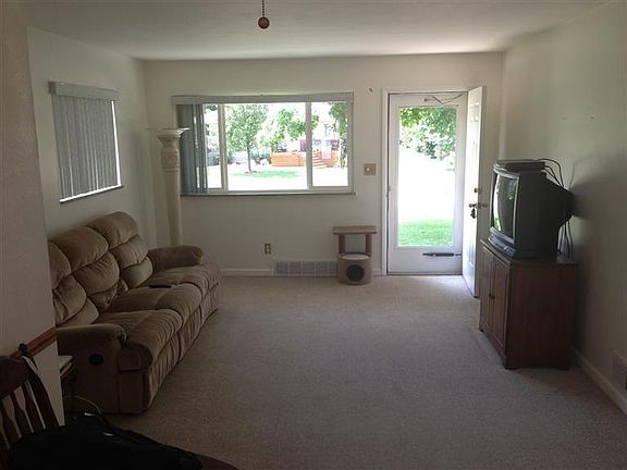 3rd image of 14 Choctaw Ln