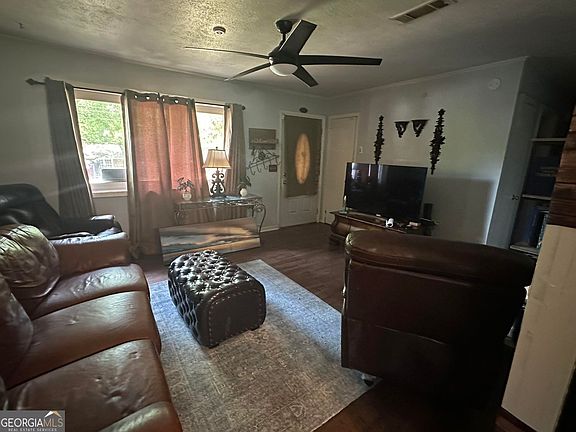 3rd image of 4791 Wellborn Dr