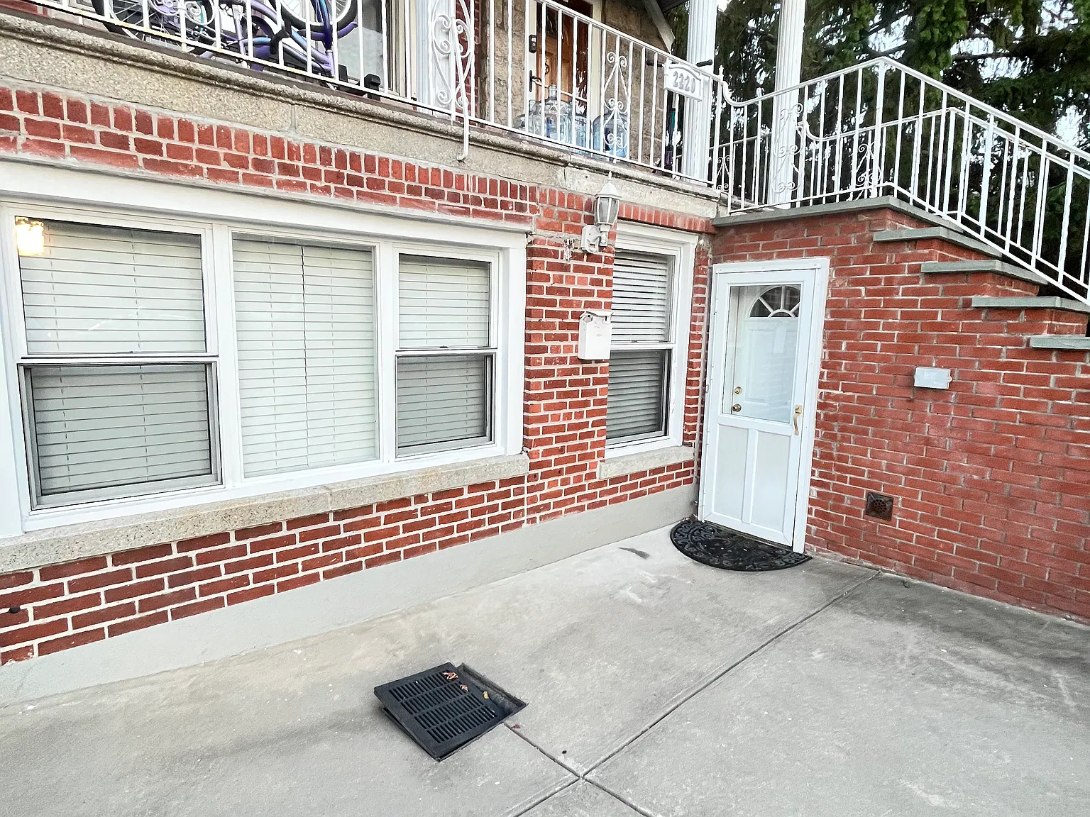 2 bed, $3,100 — Photo 2