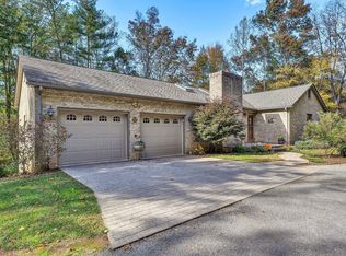1527 Quail Dr, Goodview, VA 24095